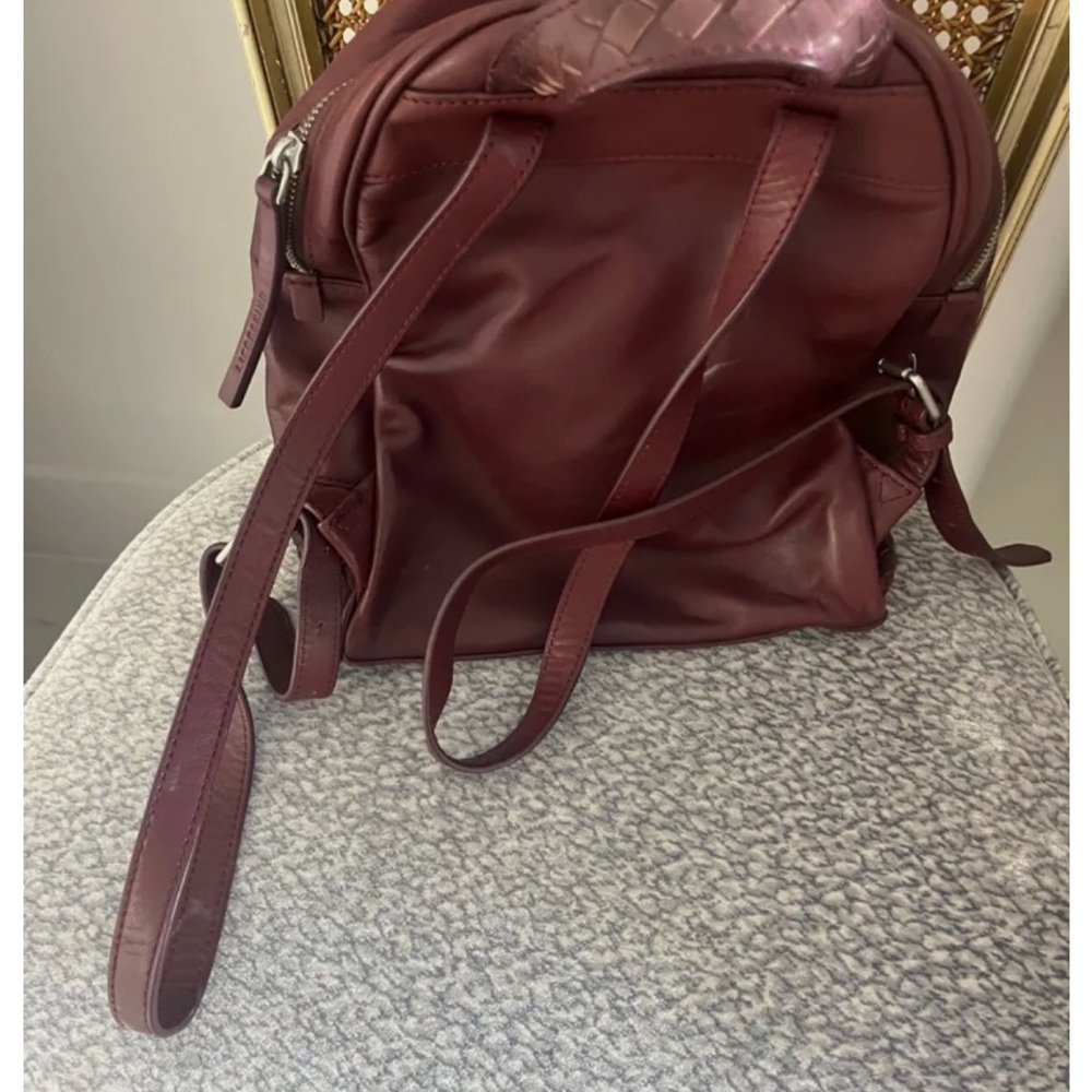 Merlot colored backpack - Picture 3 of 3